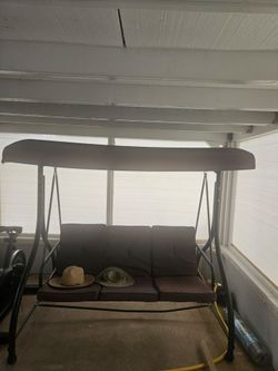 Outdoor swing /patio swing