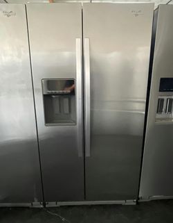 Whirlpool Side by Side Refrigerator Stainless Steel