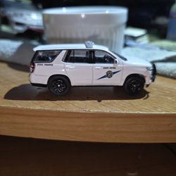 Washington State Patrol Chevrolet Tahoe 1/64 scale custom diecast 