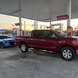 2017 Nissan Titan