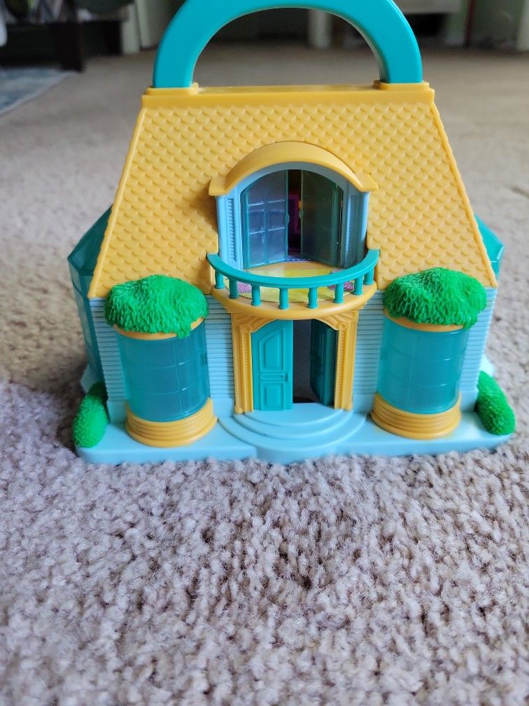 Miniature Doll Houses