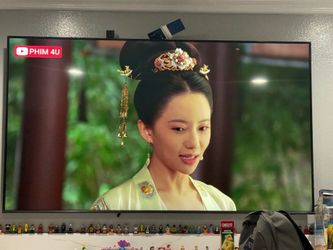 75 inches QLED 4k Samsung tv