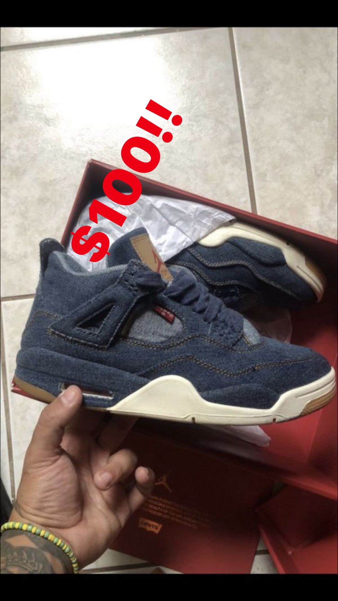 $100!! BLACK FRIDAY WEEKEND LEVI 4S