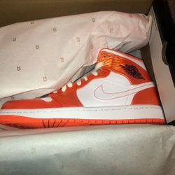 Air Jordan 1 mid SE