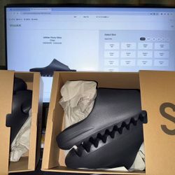 Yeezy Slides HQ6448