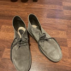 Clark Chukka Boots Size 11 