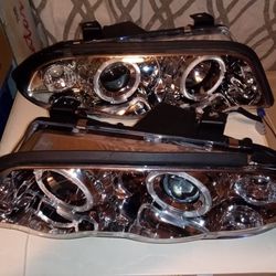 99-2001 BMW Projector/Halo 323i,328i Headlights Left/Right