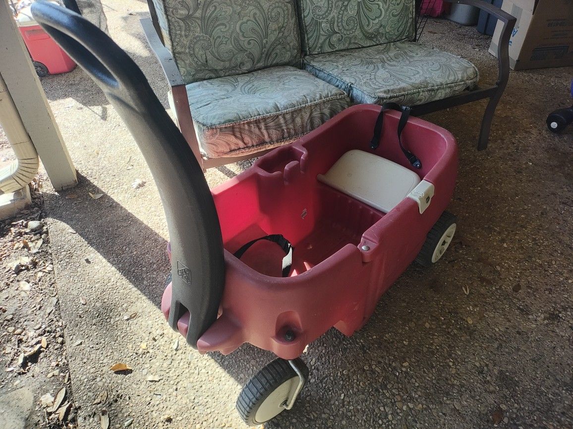 Neighborhood Wagon with Seats, Red