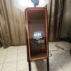 Mirror Photo Booth