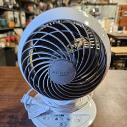 IRIS USA WOOZOO Air Circulator Fan with Remote, Oscillating, 5 Speeds, Quiet Motor, Small Fan for Bedroom, Office, Dorm, White