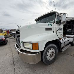 Mack CH(contact info removed) $13,500 OBO