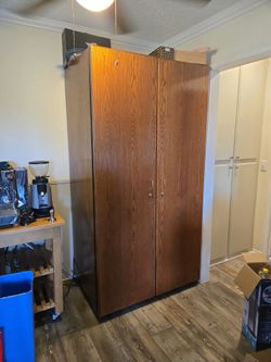 Very large wine fridge cabinet Breezeair