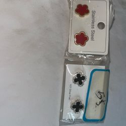 New 2 Pcs Earrings