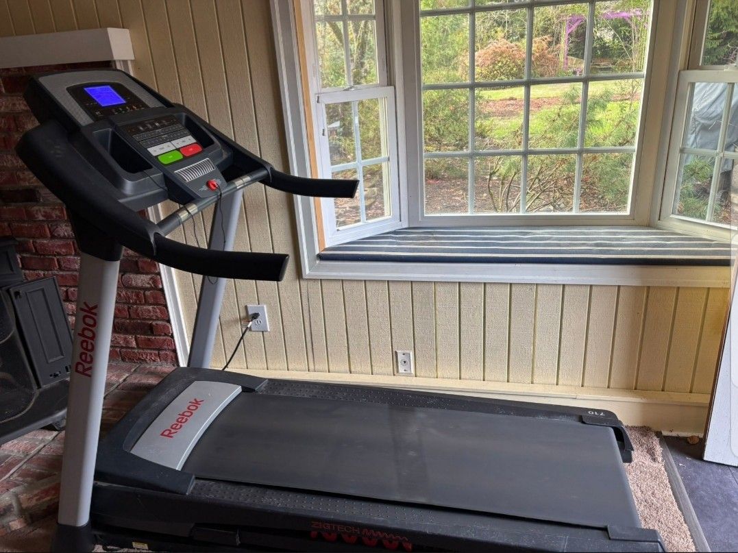 Reebok v8 Treadmill