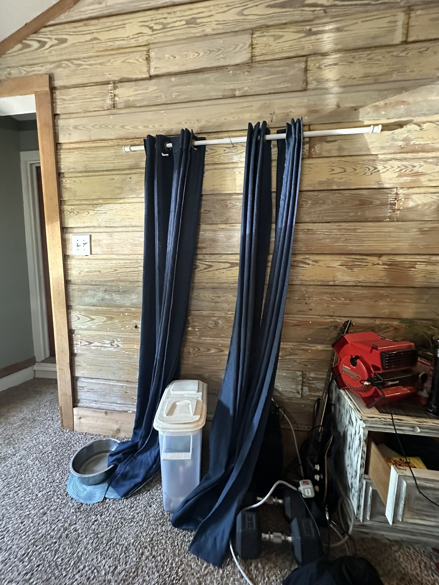 4 Sets Of Curtains