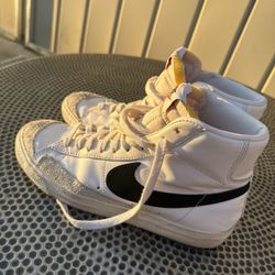Nike Blazers Size 8