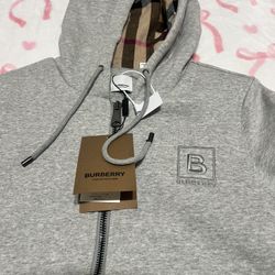 Burberry Zip Up Sweater 