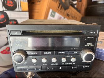 2008 Honda element oem radio , CD player $80