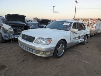1999 Lexus IS400 Just In For Parts