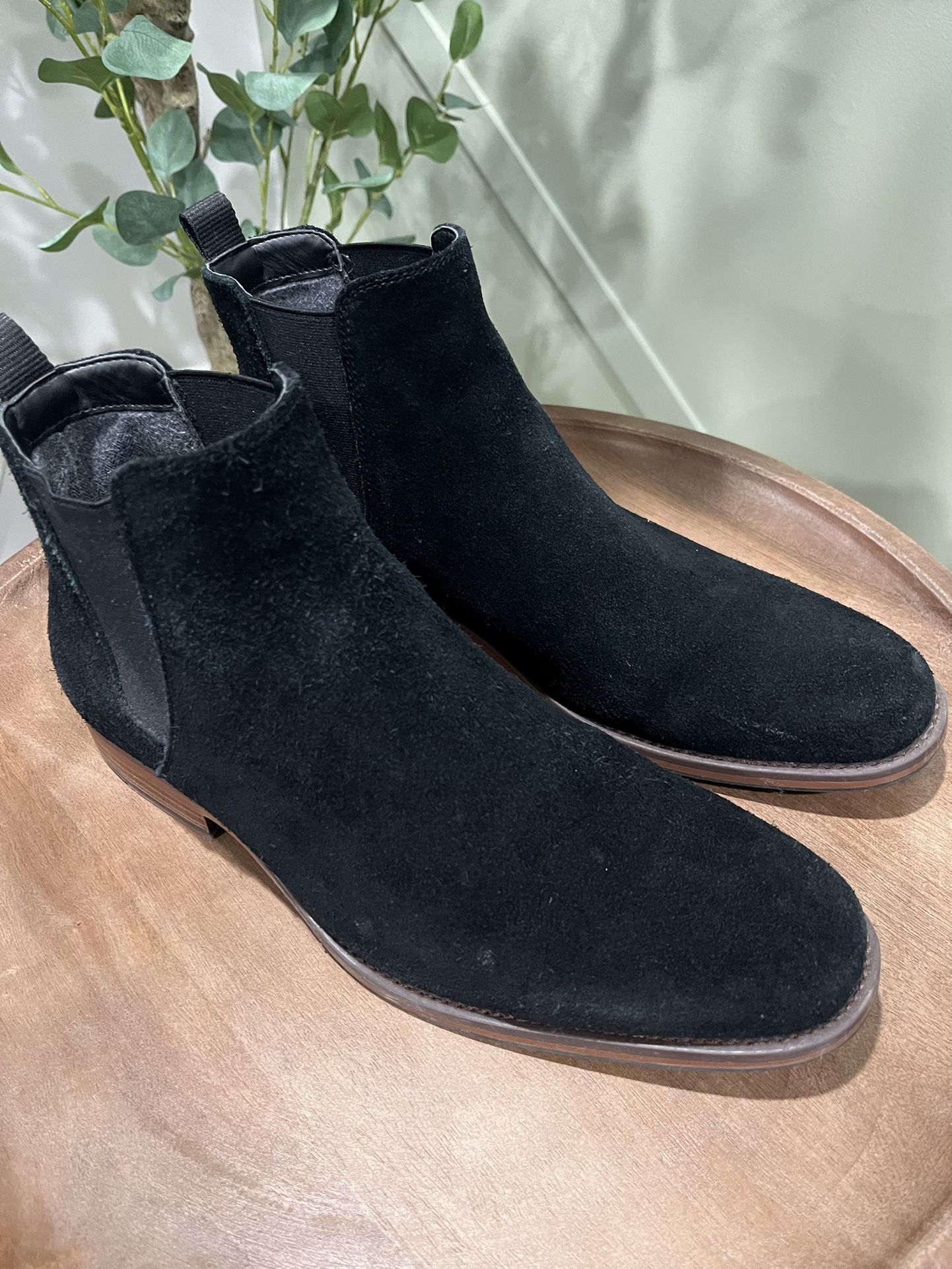 Black Suede Chukka Boots