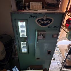 1956 Vedorlator Graf's Vending Machine 