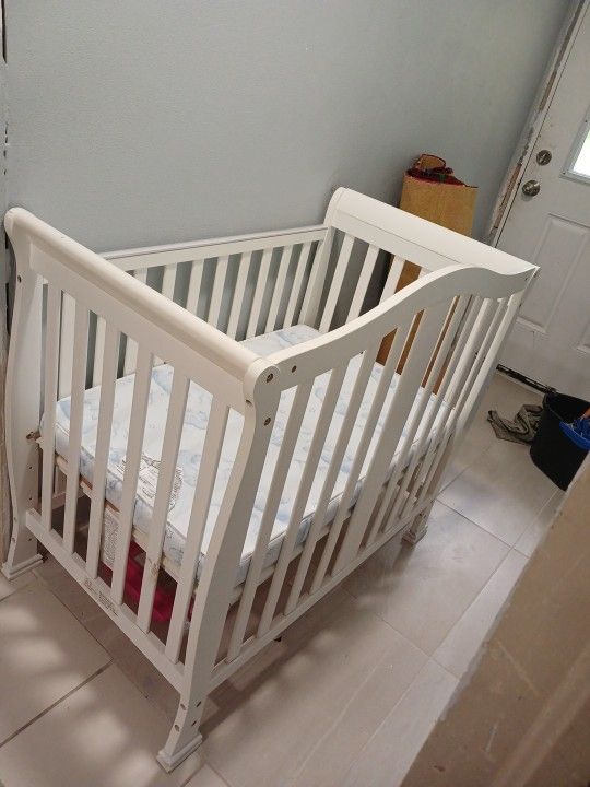 Baby Crate ,white