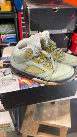 Air Jordan 5 Retro Jade Horizon Sneakers