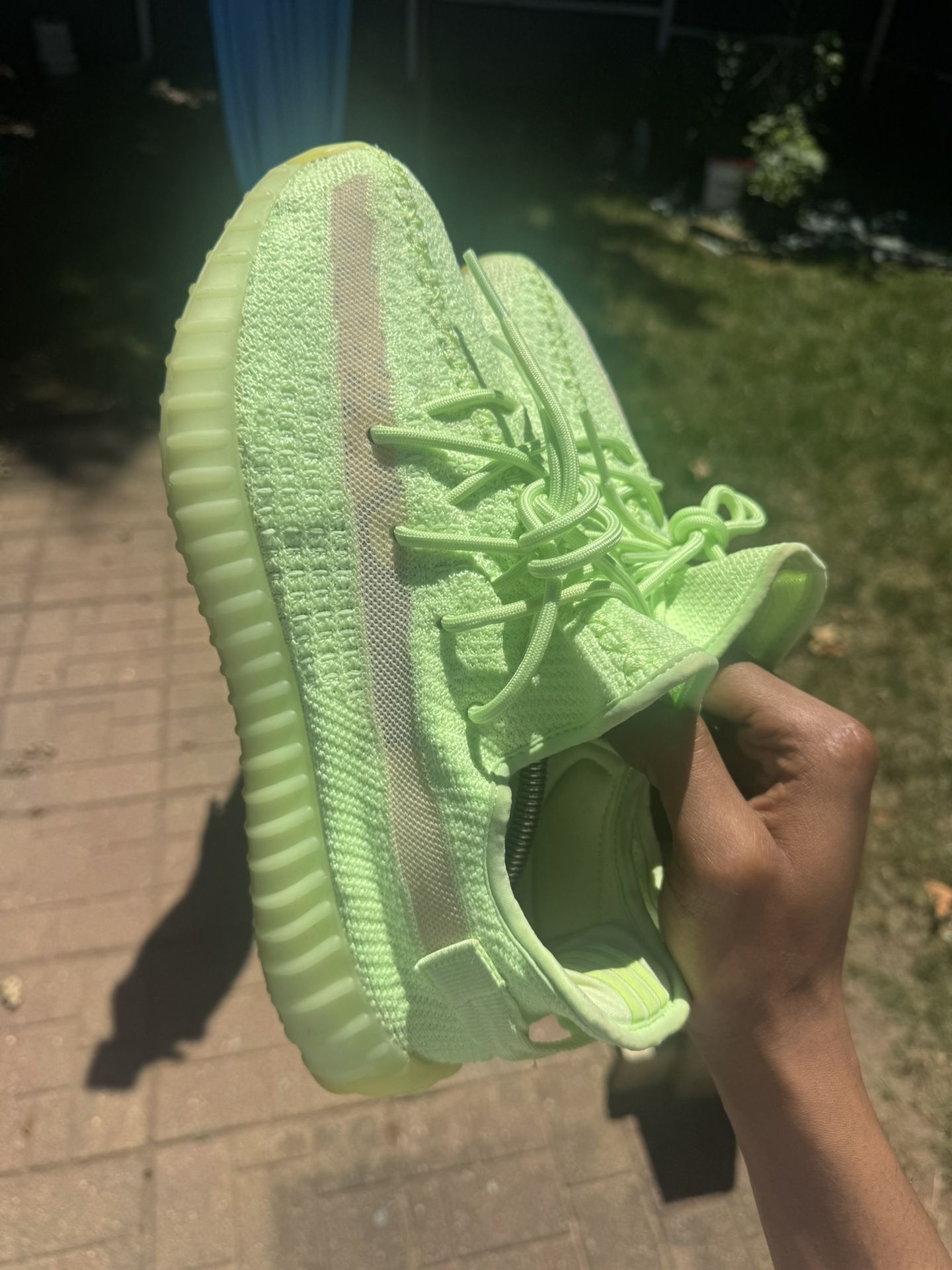 YEEZY GLOW