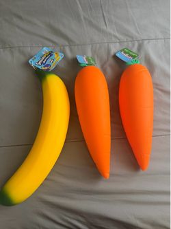 Squeezy squishy carrots banana