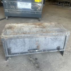 USED 48 IN TOOLBOX