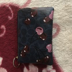 coach wristlet (cherry  print)