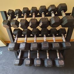 Used Worn 10lb Thru 50lb Rubber Hex Dumbbell Set With Rack