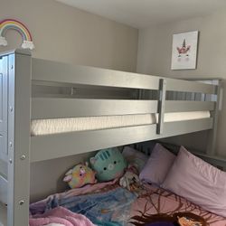 Top Bunk Bed (twin Size) 