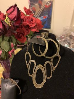 New 4pc set jewelry color brass: necklace, bracelet, earrings and ring