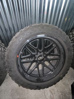 28x12.50x42 Tires 
