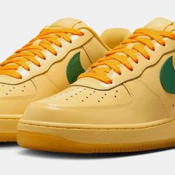 Nike Air Force 1 Low Patent Leather Topaz Gold Pine Green Men's Size 11.5