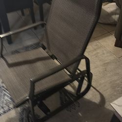 Great outdoor rocking chair in great condition