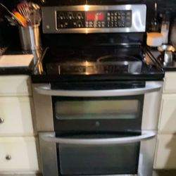 LG DOUBLE OVEN STOVE