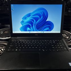 Dell Windows 11 Laptop. Touchscreen 