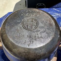 Antique Rare Very rare 2 Qt Dual Name With Both The Wagner And The Griswold Stamp Of Quality