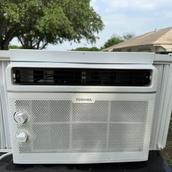 Toshiba Window AC Unit 5K BTUS 