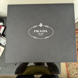 Snickers Prada Original