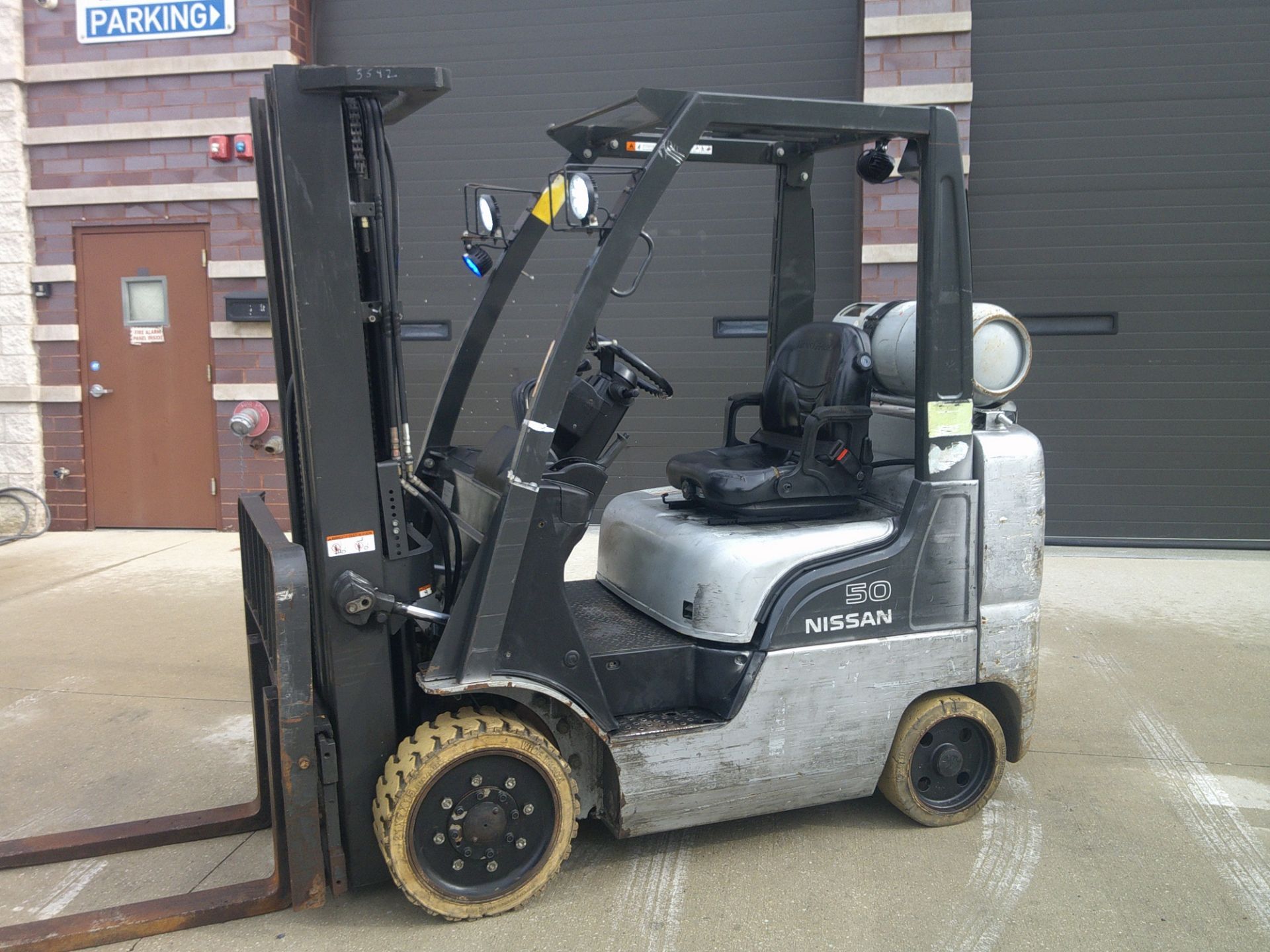 Nissan Propane 5000 LB. Capacity Forklift