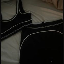 alo bra and pants set