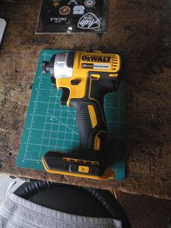 DEWALT 20V Max Brushless Impact Driver Tool only