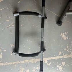 Pull up bar