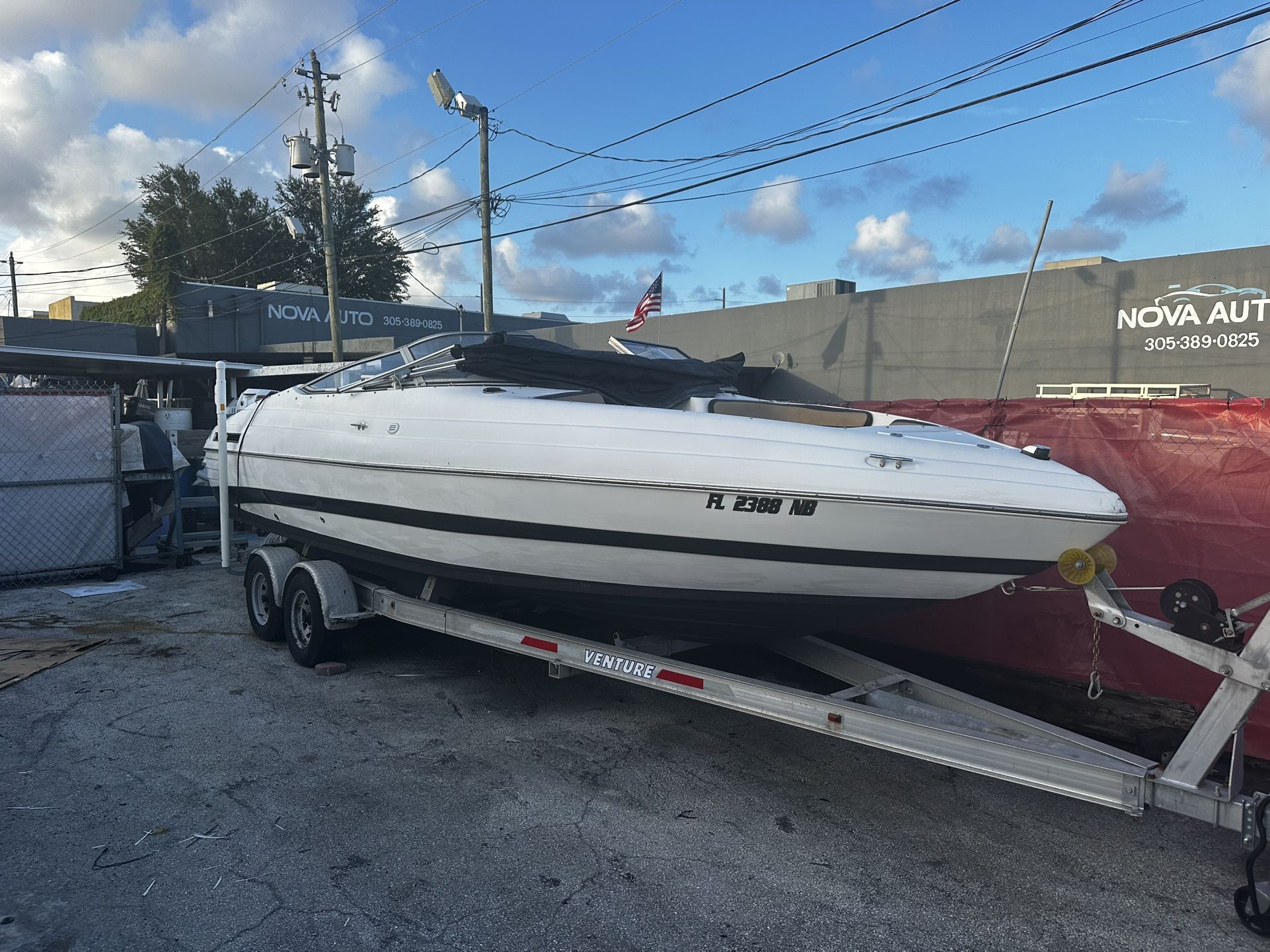 Mariah boat Hull And Engine 27 Feet With Trailer And Clean Title 