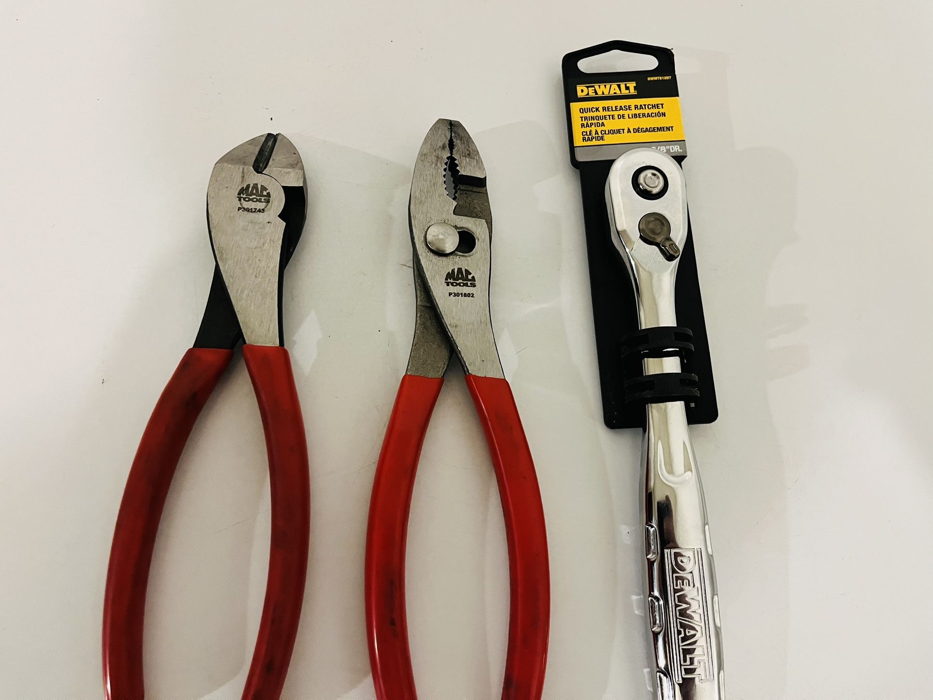 Mac Tools and Dewalt 3/8 Ratchet