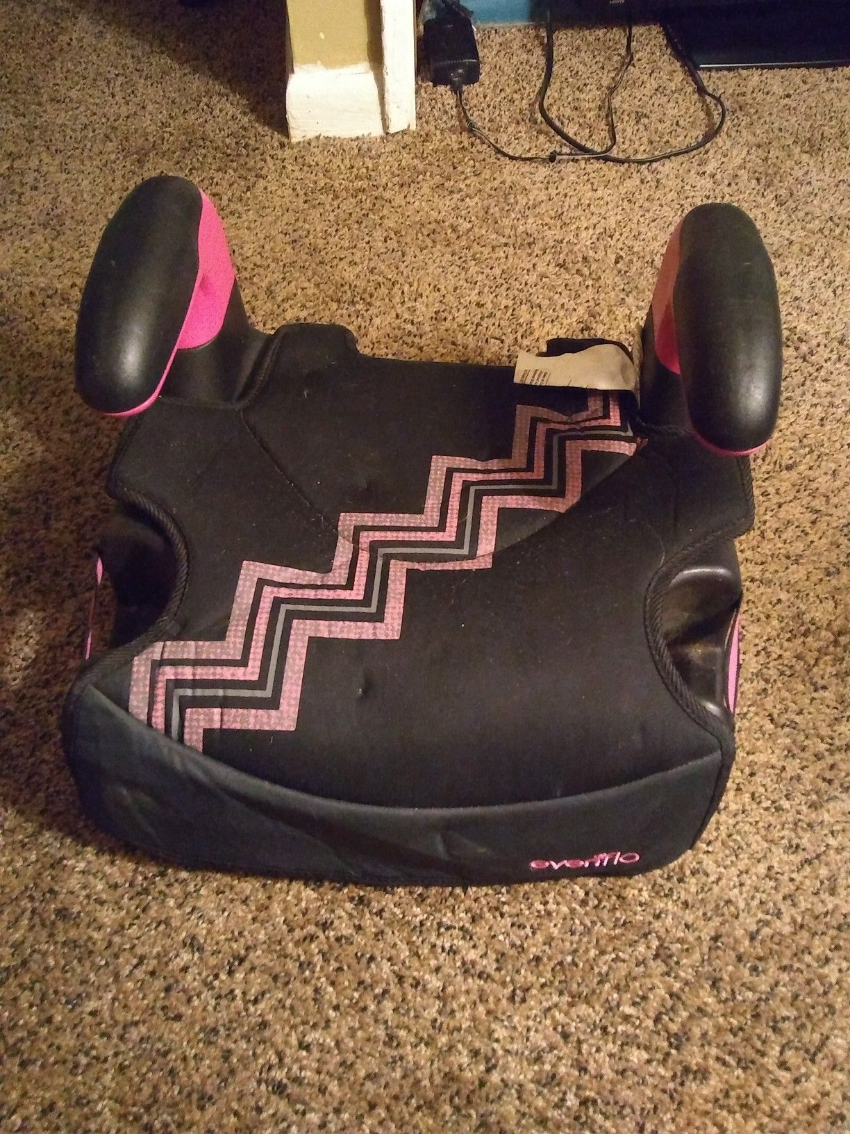 Girls booster seat need gone ASAP