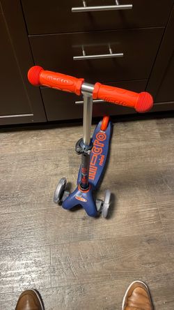 Micro Mini Kids Kick Scooter
